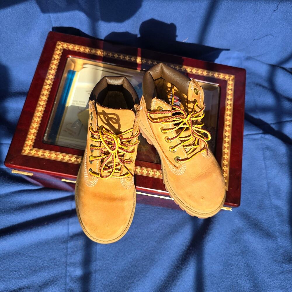 [TB012709713] Preschool Timberland 6 INCH CLASSIC YOUTH 'WHEAT' - Picture 2 of 5